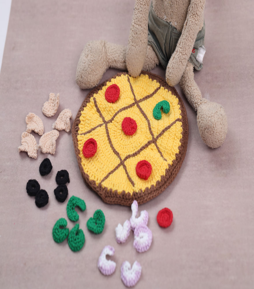 Pizza Tac Tac Toe
